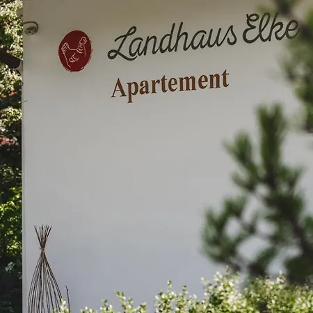 Elke Apartment